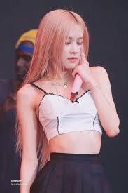 Rose Pics On Twitter Blackpink Rose Mini Black Dress Blackpink Fashion