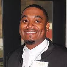 Julie Shifflett's Instagram, Twitter & Facebook