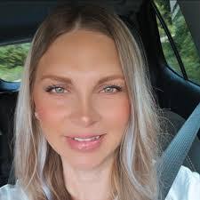 Kristi Gross's Instagram, Twitter & Facebook