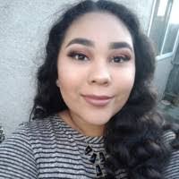 Laura Vidrio's Instagram, Twitter & Facebook