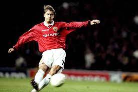 マンチェスター・ユナイテッドはfcバルセロナへの移籍を望んでいたが 、ベッカムは レアル・マドリード を選択し、4年間の契約を結んだ。 移籍金は約3500万 ユーロ だとされている。 ãƒ™ãƒƒã‚«ãƒ  åæ‰‹ãŸã¡ã¨ãƒ›ãƒƒãƒˆãƒ©ã‚¤ãƒ³ã‚'ç¯‰ã„ãŸ ã‚¯ãƒ­ã‚¹é›† ã«å†è„šå…‰ ä¸–ä»£ãƒ™ã‚¹ãƒˆã®å³è¶³ ãƒ•ãƒƒãƒˆãƒœãƒ¼ãƒ«ã‚¾ãƒ¼ãƒ³