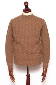 Drumohr - D4W125AR ミドルゲージ スーパージーロンラムズウール モックネック アランニット  キャメル | BEKKU HOMME