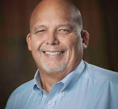 The University of Dallas is pleased to congratulate President Jonathan J.  Sanford, PhD, and J. Lee Whittington, PhD, dean of the Satish & Yasmin  Gupta College of Business,