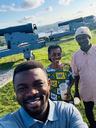 Summer Tour with my dad and mum in Canada 🇨🇦. Putting smiles