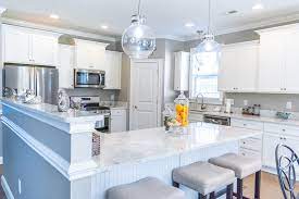 Quartz delivers distinctive depth, brilliant clarity, glimmering radiance and a cool, solid feel that is unique to quartz. Arctic Ivory Quartz Countertop Info