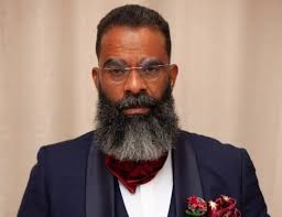 Fiz parte dos 10% dos homens a nível mundial que contrai o cancro da mama",  revela Ângelo Reis 'O Poeta dos Pés Descalços'