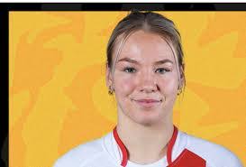 Hollie Dodd's Instagram, Twitter & Facebook