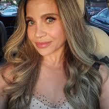 WHAT A NIGHT!! Tonight I got to celebrate all the hard work a whole bunch  of wonderful people have put into making Wizards Beyond Waverly Place the  fantastic show it is. I