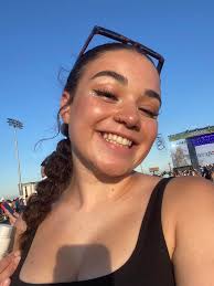 Hi all! My name is Cora and I'm looking for a 1-2 roommates to share a 3-4  bedroom townhouse with myself and a friend! I'm looking to move in May but  have