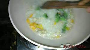 Di jepang, periode ini disebut periode gokkun, yaitu saat bayi mulai berlatih cobalah anda berikan nasi tersebut dengan takaran sekali sehari, berikan sedikit demi sedikit. Resep Mpasi Nasi Tim 4 Bintang Wortel Brokoli Tempe Nasi Tim Bayi 6 Bulan Ke Atas Youtube