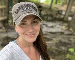 Dawn Redfearn's Instagram, Twitter & Facebook