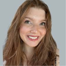 🚨 My mum wrote a book! 📚 Throughout her career, my mum has been  uncovering and writing about issues facing women. There aren't many other  people that can say they've been shot