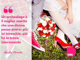 Auguri simpatici per gli sposi, frasi divertenti per la busta dei soldi o per fare auguri simpatici di anniversario matrimonio Frasi Simpatiche Per Anniversario Matrimonio