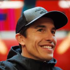 🏁 Marc Márquez ya rueda con #Ducati El seis veces campeón de MotoGP debutó  oficialmente con la GP25 en las pruebas de postemporada en Barcelona como  piloto del equipo de fábrica. Tras