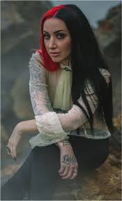 Even Without A Lot Of Makeup She S Still Beautiful Dark Beauty Hot Goth Girls New Years Day Band