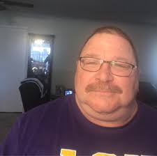 Who can reasonably paint the inside of a mobile home in Natalbany area?