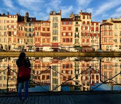 Locations de vacances à biarritz. Bayonne Exoneration Des Droits D Occupation Des Terrasses Pour Les Cafetiers Et Les Restaurateurs De La Ville Actu Pays Basque