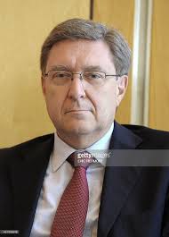 Enrico giovannini, esperto di portata internazionale e fondatore di asvis, 'alleanza' che l'onu ha greta thunberg enrico giovannini paola de carolis per il 'corriere della sera' per natale ha. Italian Economist And Committee Member Enrico Giovannini Attends A News Photo Getty Images