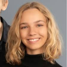 Mitarbeitende von STX Group