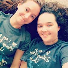 Amanda Kesterson's Instagram, Twitter & Facebook