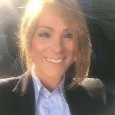 Emma Livingstone Chart.PR (@MarketingEm)