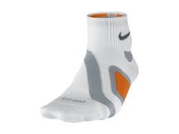 Nike Elite Stability 2 0 Quarter Running Socks The Best Socks I Ve Tried For Preventing Blisters I Hav E Really Flat Feet An Running Socks Cool Socks Running