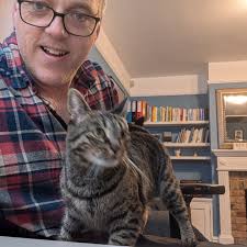 2 Cats, I need to find a home for them, they came to my house with their  mother, I can't stay with them because my baby fights them a lot