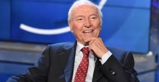 21 agosto 2014 le dissi molti anni fa di smetterla di allungare troppo il programma con i soliti documentari sugli animali. Chi E Piero Angela Eta Laurea Libri Figli E Superquark