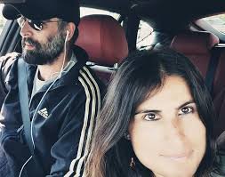 Türk kadınlarına ettiği hakaretlerle gündeme gelen mehmet akif alakurt, ece erken ve bircan bali'yi dağ başına röportaj yapmaya. Emilia Ungureanu Emiliaungurean4 Twitter