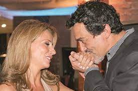 Based on josé cardoso pires' novel, o delfim shows a rotten country, full of feudal lords who dominate its territory with dictatorship. Filha De Alexandra Lencastre Acusa Rogerio Samora De Ser Um Grande Sacana A Ferver Vidas