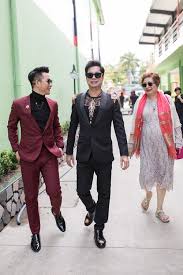 Nàng du ca muốn sống bên anh. Láº§n Ä'áº§u Tien Quach Tuáº¥n Du Ä'i Cháº¥m Giá»ng Chinh Cha Nuoi Danh Ca Ngá»c SÆ¡n