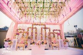 India S Best Wedding Planning Site Online Wedding Planner Wedding Stage Decor Indian Wedding Decorations Wedding Stage