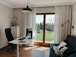 What should you consider when choosing a modern curtain system for the  living room? - Mardom Decor