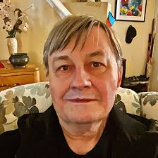 Can anyone confirm geezers bass in the pic?