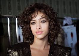 Variety of curly with fringe hairstyle hairstyle ideas and hairstyle options. 20 Cute Curly Bob With Bangs That Are Trending In 2021