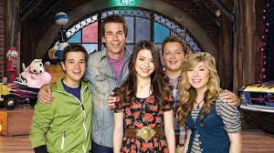 Tv'nin en ikonik şovlarından birinin imzalanmasından on yıl sonra, carly, spencer ve freddie'nin geri. Icarly Revival Miranda Cosgrove Comments Sam Missing In New Version Of The Series
