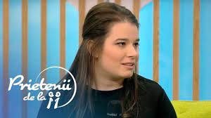 Gheorghe hagi, unul dintre cei mai mari fotbaliști din românia, în prezent patron la viitorul constanța, a acceptat invitația lui. ActriÈ›a Kira Hagi Fiica Lui Gheorghe Hagi Spectacol EmoÈ›ionant Youtube