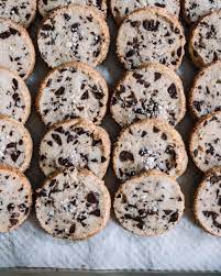Alison Romans Salted Butter Chocolate Chunk Shortbread Recipe Cookie Chronicles The Boy Who Bakes Cookie Recipes Shortbread Recipes Baking