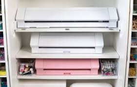 Cricut craft room has been closed on july 15, 2018, in order to focus our attention and resources on creating and improving the cricut experience.; Choosing The Best Electronic Craft Cutting Machine Compare Silhouette Cricut And More Everyday Savvy