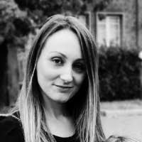 900+ perfiles de «Sharon»