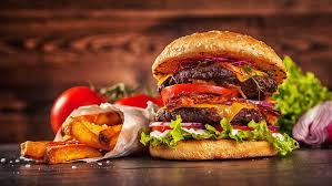 You Ll Never Guess Which Restaurant Has America S Best Burger Ladders Food What Is Fast Food Fast Food