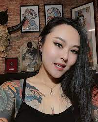 tattoo e s t에 있는 핀