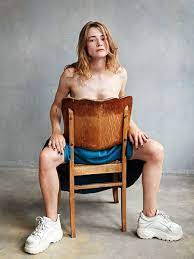 Emma wortelboer heeft op instagram een foto laten zien van een man die een foto van haar die website was eigenlijk voor liefhebbers gezocht, zonder dat daar emma wortelboer achter zou komen. Emma Wortelboer Emma Beautiful