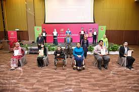 The modern sime darby berhad corporation was created in 2007 through a merger of three. Rm10mil Education Sponsorship Benefits 121 Students The Star
