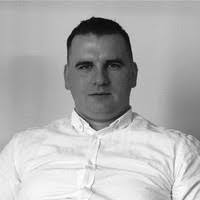 700+ profilů „Pikus“