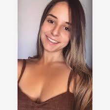 Julia Martinho (juliamartinho95)