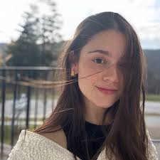 Good day , My name is Deimante ,Im 22 years old girl ,i have husband he is  25 years old ,he's name is David ,we have a wonderful daughter name Greta  ,she