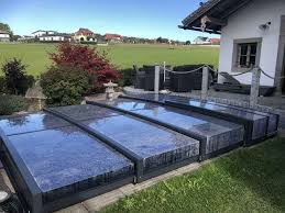 Die Schwimmbaduberdachung Als Abdeckung Fur Einen Koi Teich Gartenpools Teich Pool
