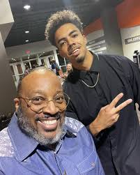 Sam Mitchem (@sammitchem_) · Instagram 照片和视频