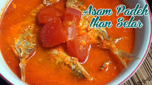 Masukan asam kandis, tomat, cabe ijo besar, cabe rawit ijo (optional ya kalo ga mau pedes boleh di skip cecabeannya 😉), lalu masukan ikan, masak kembali hingga mendidih. Resep Asam Padeh Ikan Selar Youtube